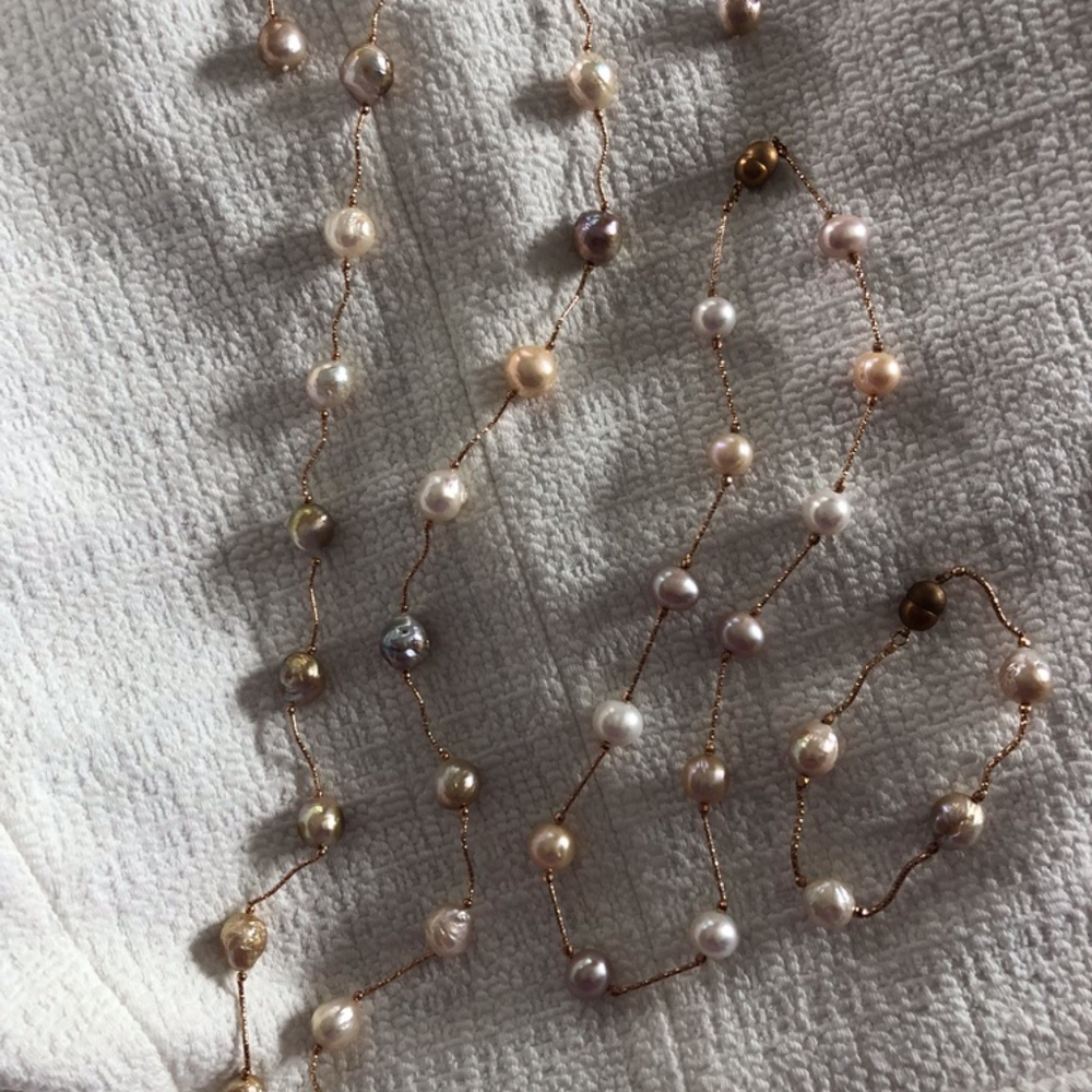 Pearl and Gold necklace, bracelet, and earrings - jewelry set